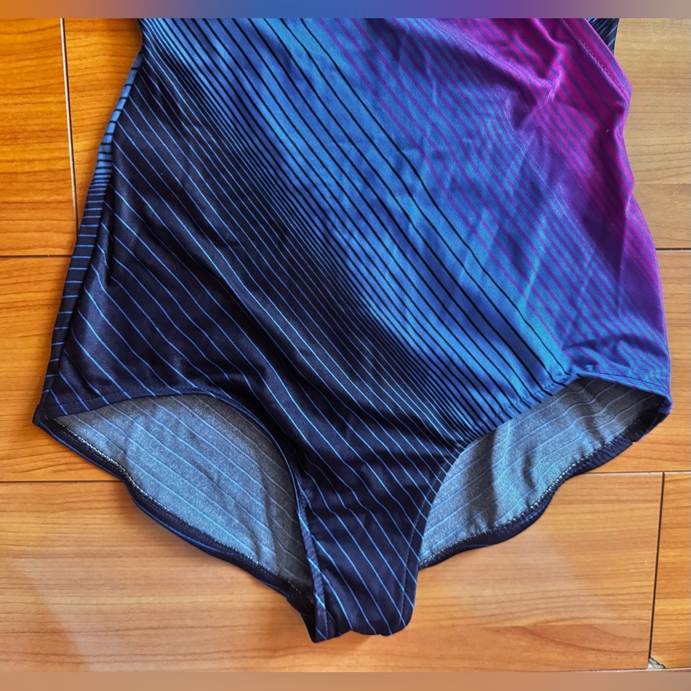 Vintage 1970s Jantzen Purple and Blue Stripe Ombre Women's One Piece Swimsuit - Picture 3 of 5